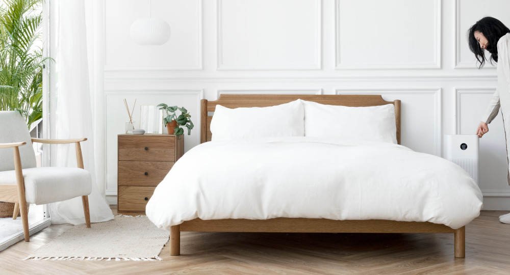 Łóżko tapicerowane czy drewniane?